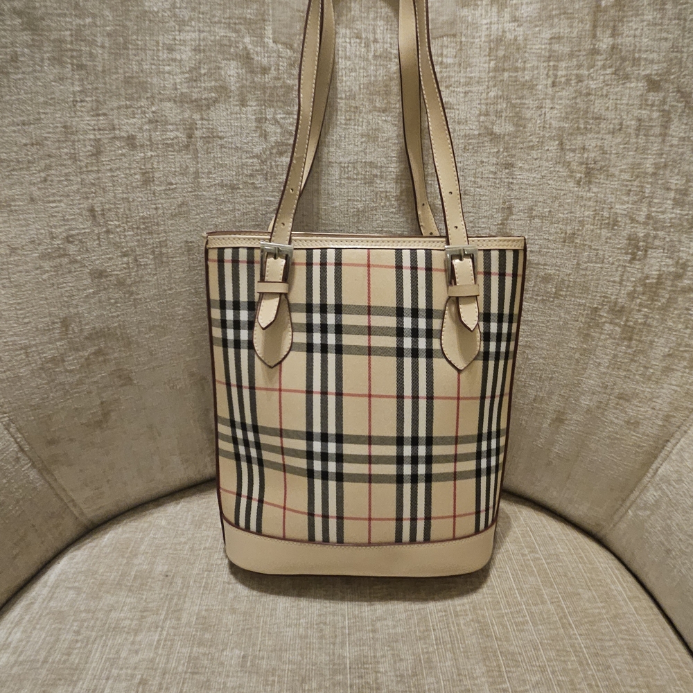 Classic Check Beige Tote Bag - Picture 3 of 6